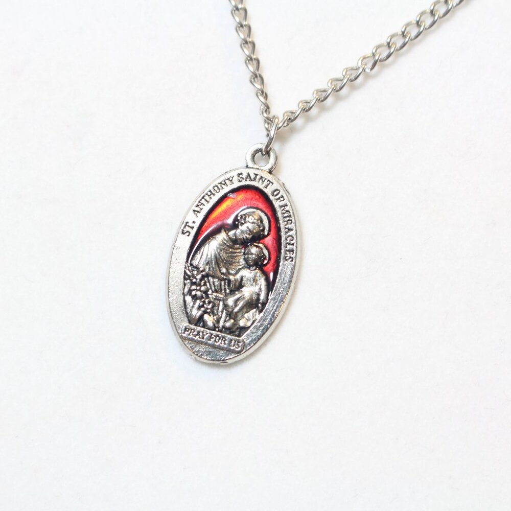 ✝️Silver and Red Oval Saint Anthony Saint Of Miracles Pray For Us Necklace…
